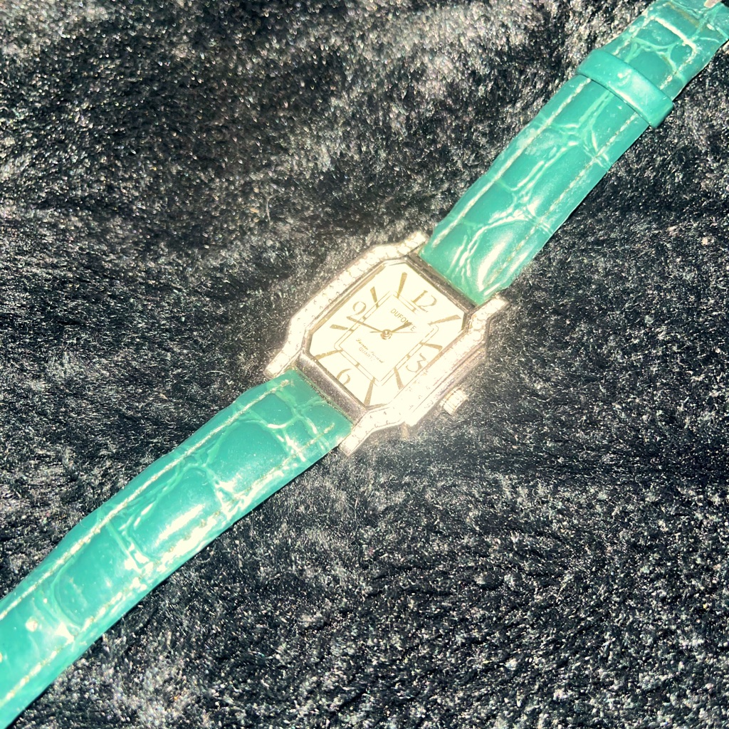 Watch Diamond Dial Mother Of Pearl Face Green Alligator Band Beautiful